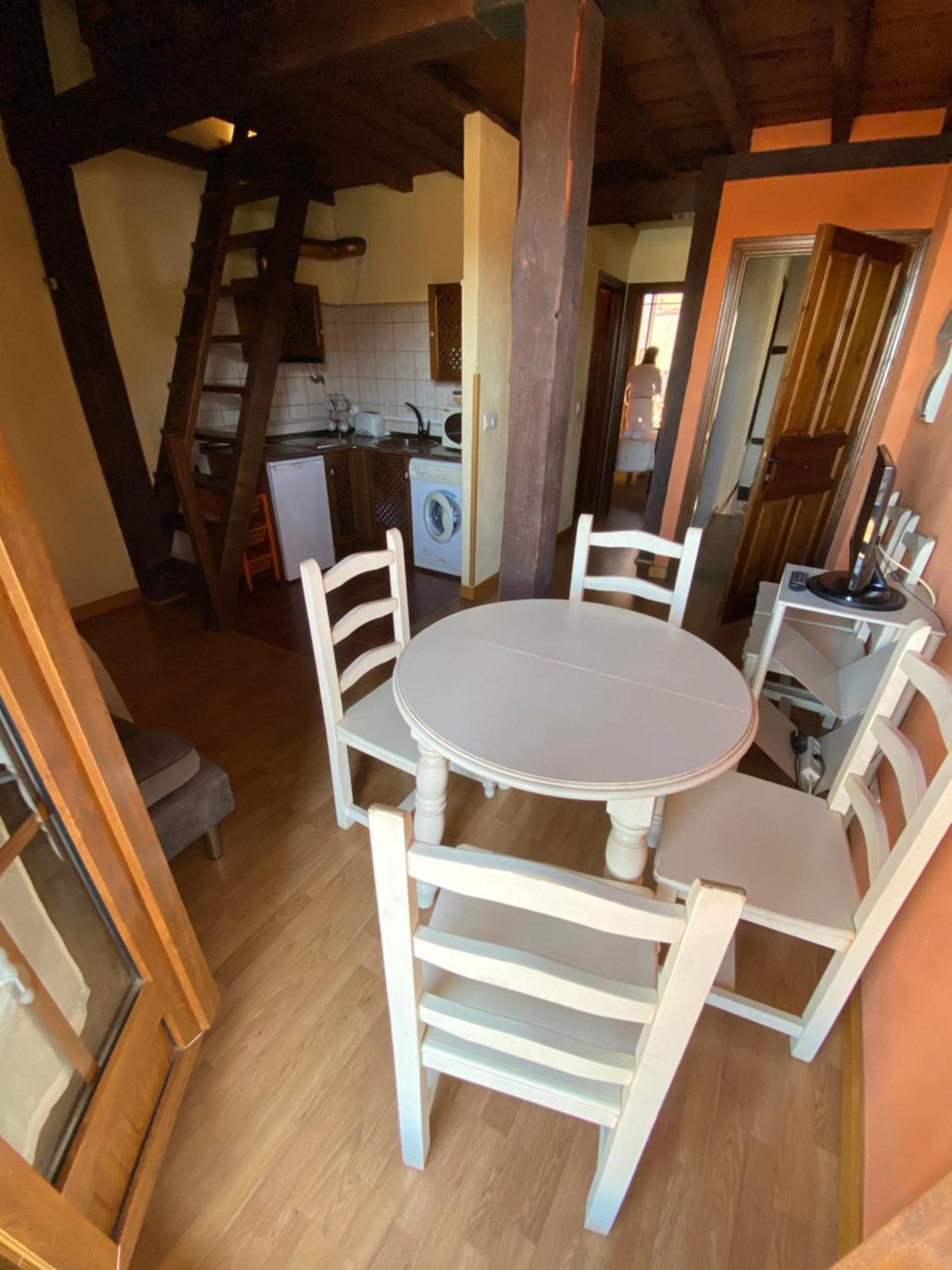 Apartamentos Rurales La Antigua Fonda Канделарио Екстериор снимка